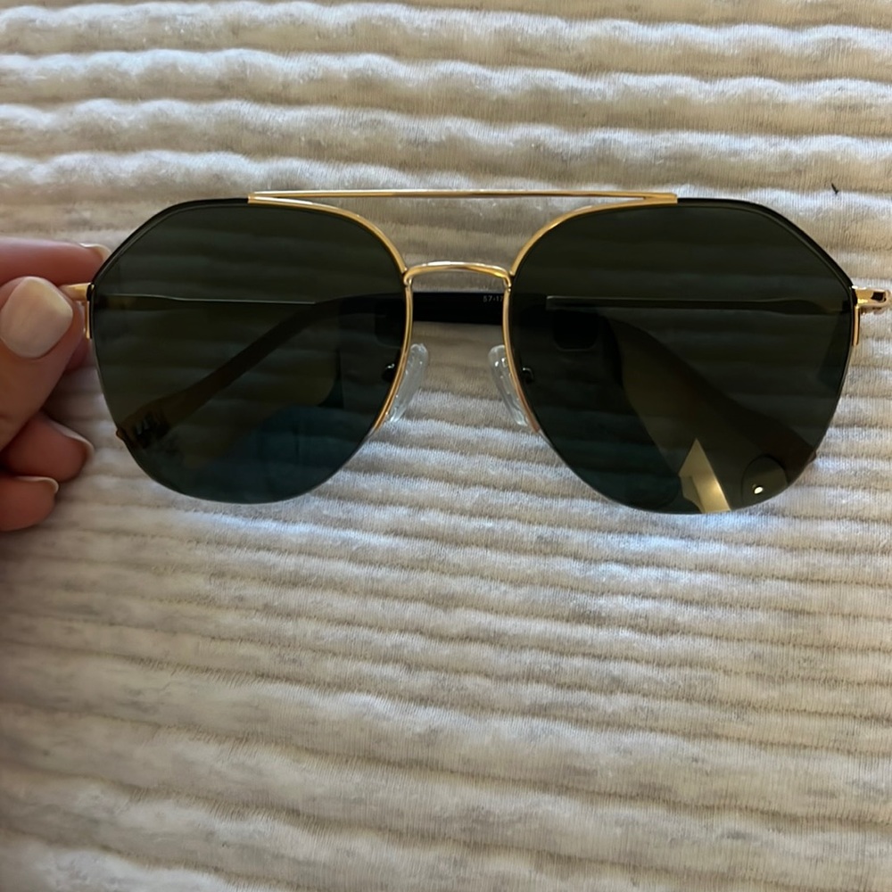 LeSpecs sunglasses
